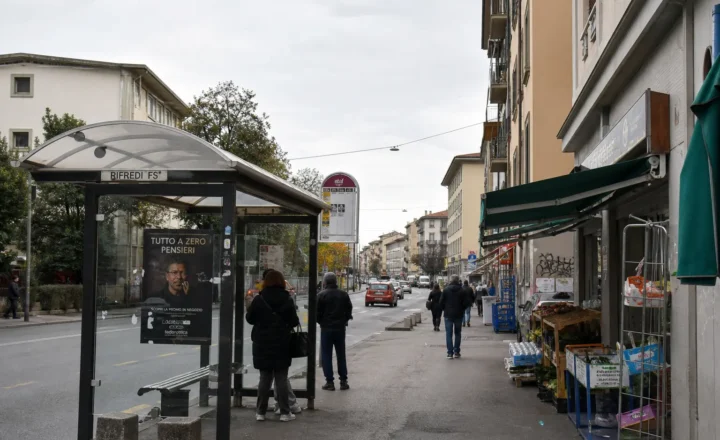 Fermata urbana e servizi di vicinato nell'area di Rifredi a Firenze